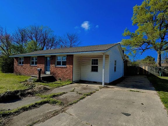 2nd image of 806 Biltmore St