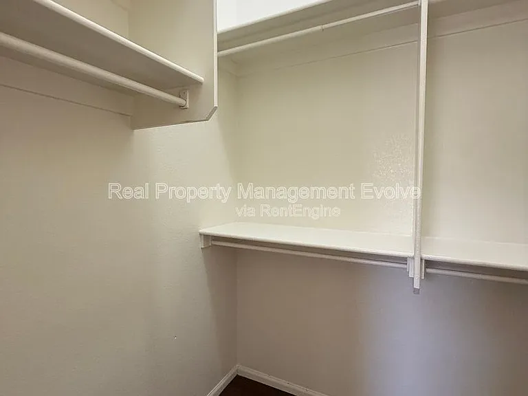 4935 W Ardmore Rd — Photo 12