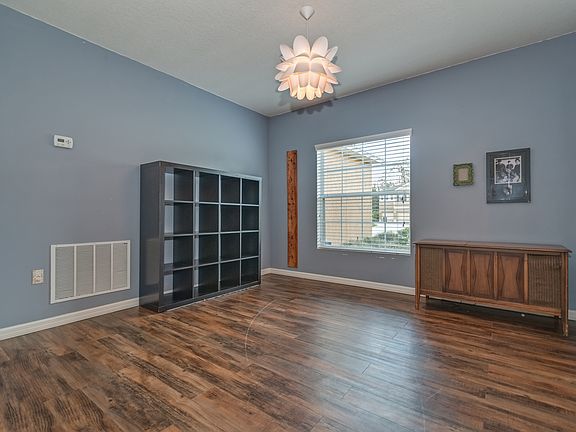 5th image of 6846 Hampshire Blvd