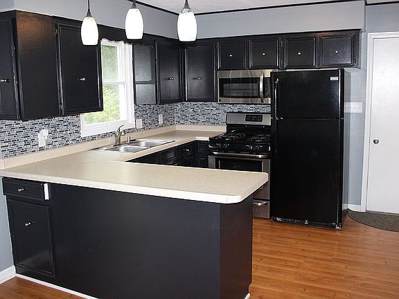 2nd image of 50 Lana Lane Ct NE