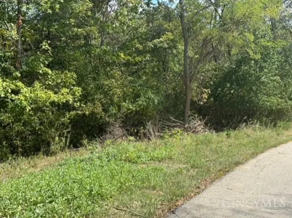 3217 Hanover Dr, Lawrenceburg, IN 47025