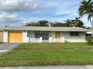 4201 Madison St, Hollywood, FL 33021