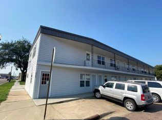 925 N Main St #3, Mitchell, SD 57301