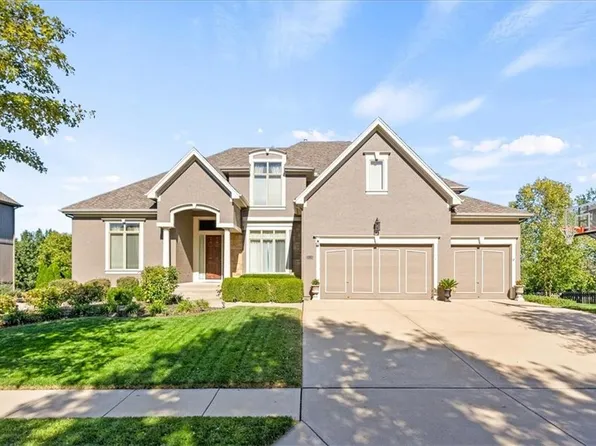 9616 W 149th St, Overland Park, KS 66221