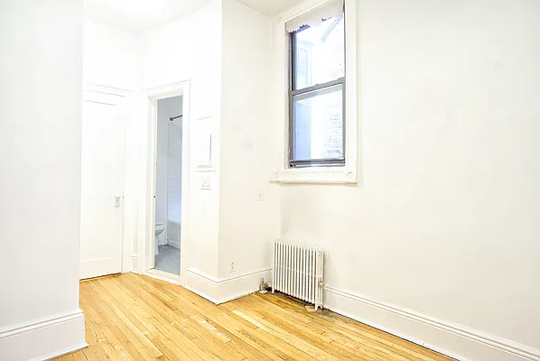 Rented by Compass | media 14