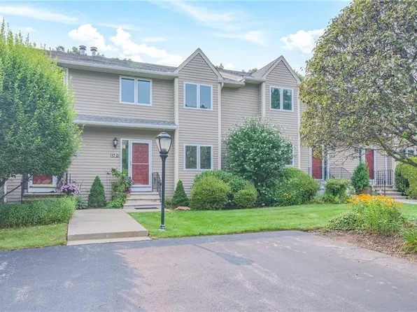 17 Waterview Dr Unit D, Smithfield, RI 02917