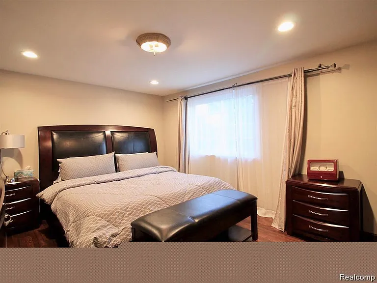 5363 English Dr — Photo 27