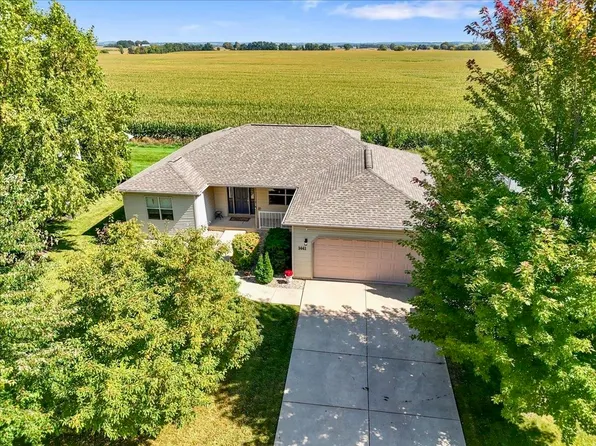 1441 Prairie Rose Dr, Sun Prairie, WI 53590