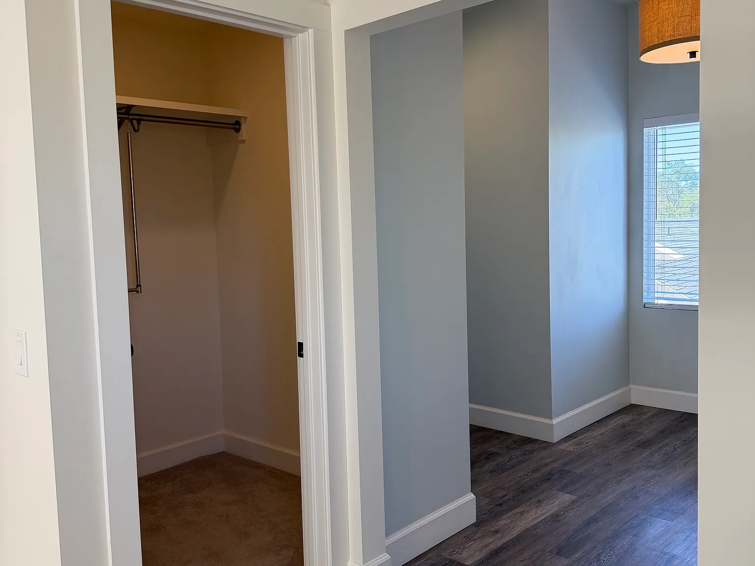1 bed, 1200 sqft, $2,400 — Photo 2