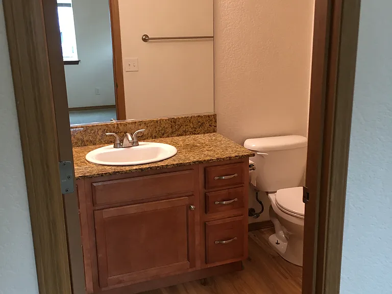 5747 Fallbrook Ln — Photo 18