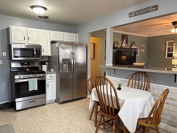 5th image of 15428 Loveland St