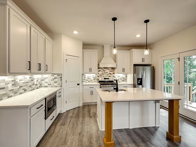 420 Stonemeadow Rd — Photo 8