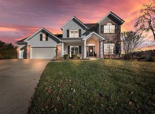 646 Dartmouth Crossing Ct, Ballwin, MO 63011