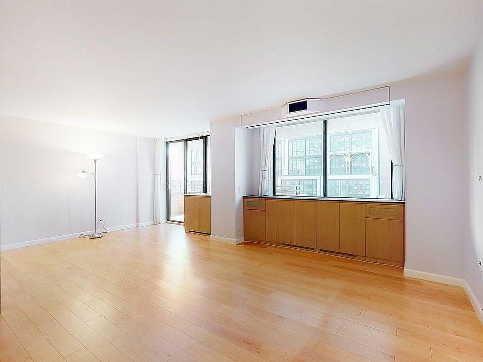 1st image of 275 W 96th St APT 20F