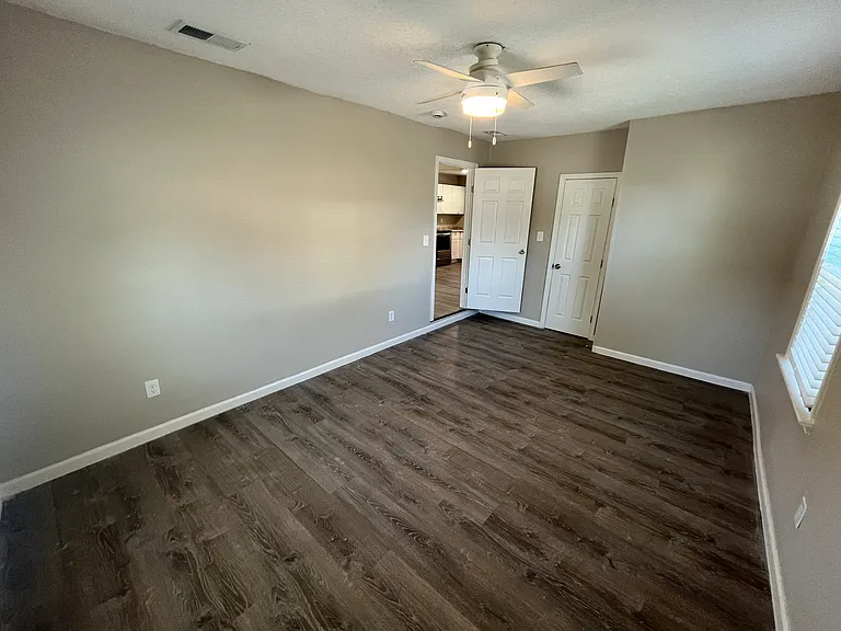 12904 Mitchell Dr — Photo 14