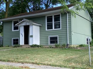 1404 W Walnut St, Normal, IL 61701