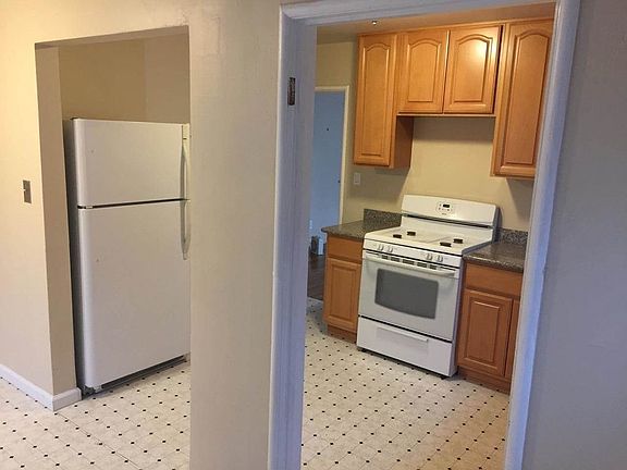 5th image of 1870 Kammerer Ave #0