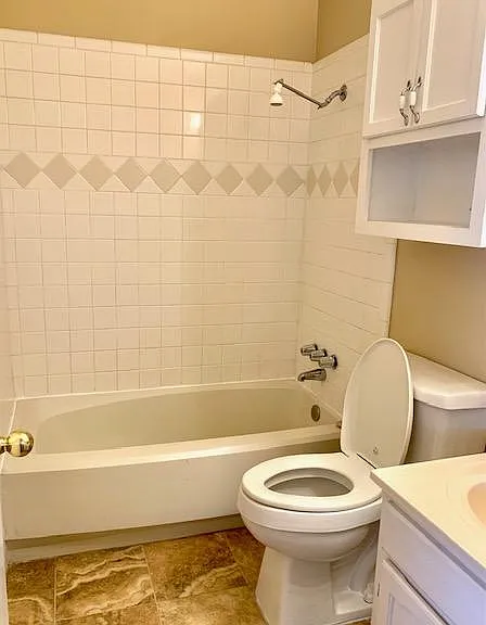 1301 N Knowles Dr — Photo 13