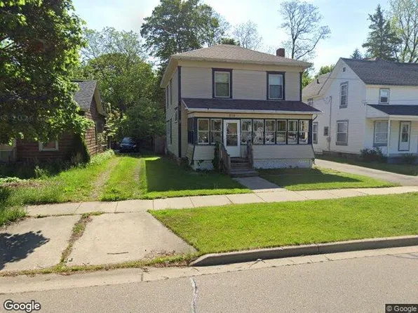 219 S Oliver St, Charlotte, MI 48813