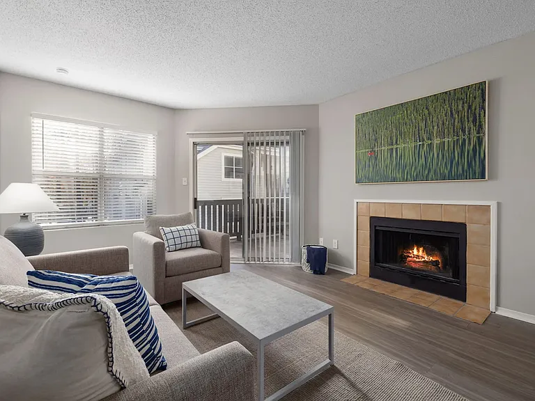Spacious 1 & 2 Bedroom Apartments In Raleigh, NC
