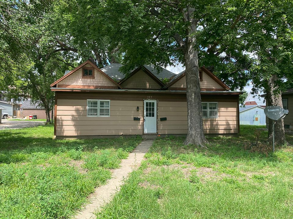 115 E 9th St, Concordia, KS 66901 Zillow