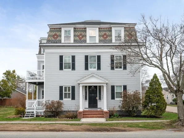 38 Moseley Ave APT 1, Newburyport, MA 01950
