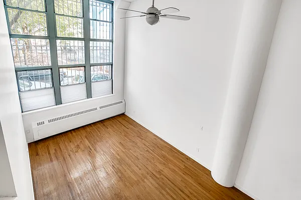 Rented by Compass | media 26