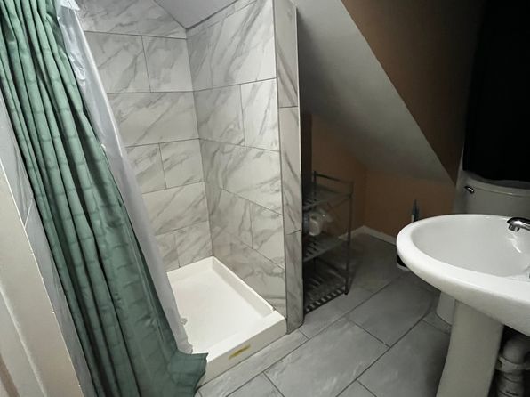 12 East Ave FLOOR 2