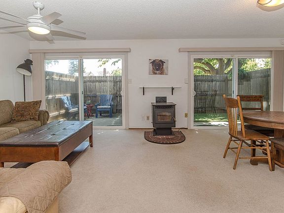 2nd image of 673 Knollwood Dr