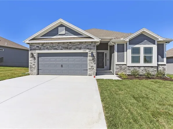 11404 E Auburndale Cir, Kansas City, MO 64157