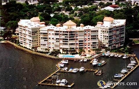 Maintenance Free Living on the Indian River!