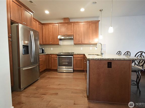 3rd image of 11504 158th Ave NE