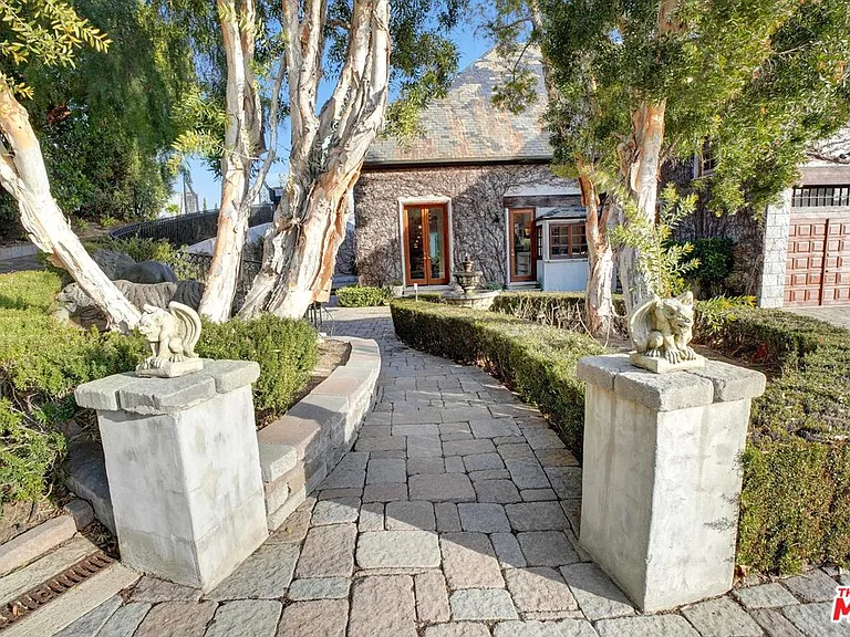 5805 Foxview Dr — Photo 39