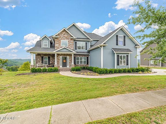 2nd image of 113 Sweetberry St