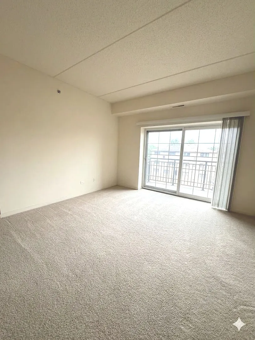 2 bed, 1087 sqft, $2,200 — Photo 3