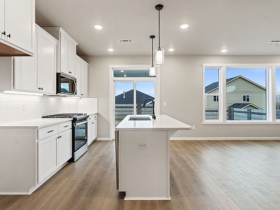 7810 Cardinal Peak ST by Aho Construction