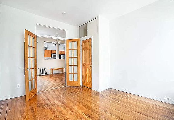 2nd image of 416 W 129th St #24R