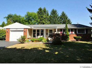 370 Picturesque Dr, Rochester, NY 14616