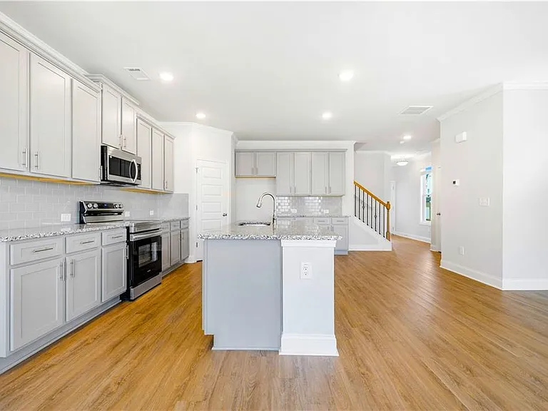 3831 Brookburn Park — Photo 8