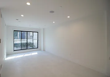 Rented by Elite NY Holdings