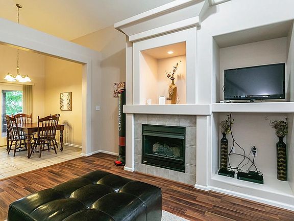 4th image of 724 Lauren Dr