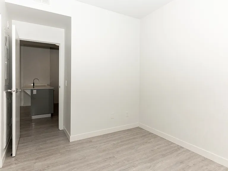 703 Saint Annes Rd #303 — Photo 43