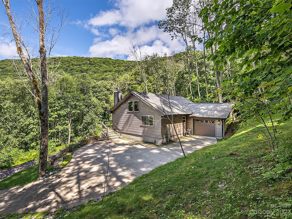 10 Toi Trl, Maggie Valley, NC 28751 | Zillow