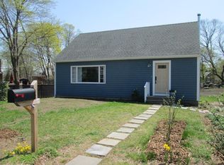 3 Tarrs Ln, Rockport, MA 01966