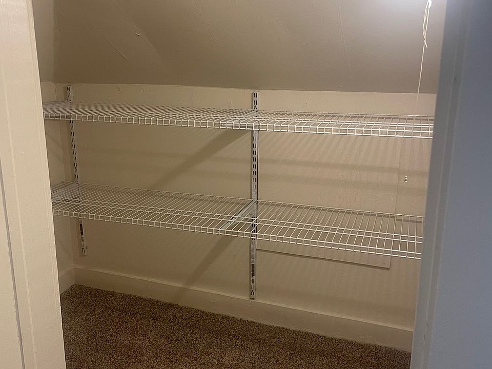 Closet 1st BR_03122023
