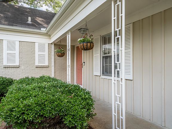 3rd image of 5086 Peg Ln