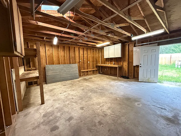 10110 217th Avenue Ct E — Photo 27