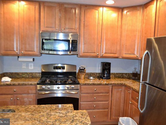 5th image of 5665 Harrington Falls Ln Unit C