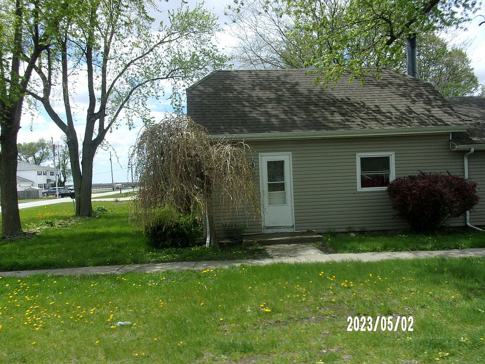 105 N Adams St, Martinton, IL 60951 MLS 11869688 Zillow
