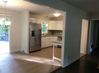815 Dobson Dr, Charlotte, NC 28213